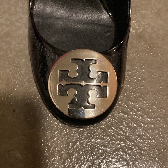 Tory Burch Emblem Heels - Picture 4 of 7